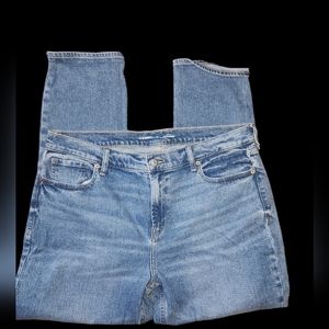 Old Navy Midrise Boyfriend Jean 14